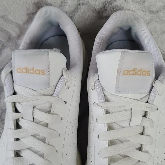 Women's Adidas White Advantage Sneakers - Picture 11 of 11